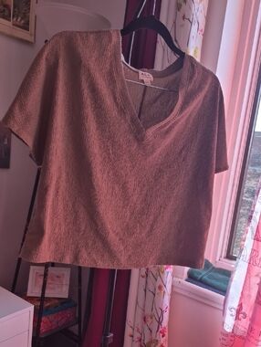 Medium Khaki 'a new day' Textured V-Neck Short Sleeve Top